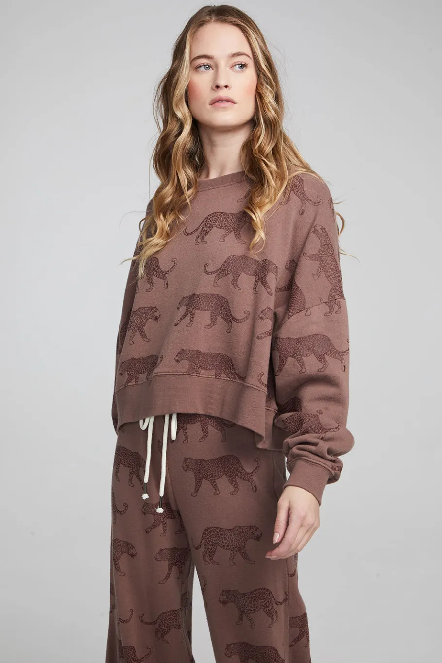 Best Sale Chaser Brand Allover Leopards Fleece Pullover
