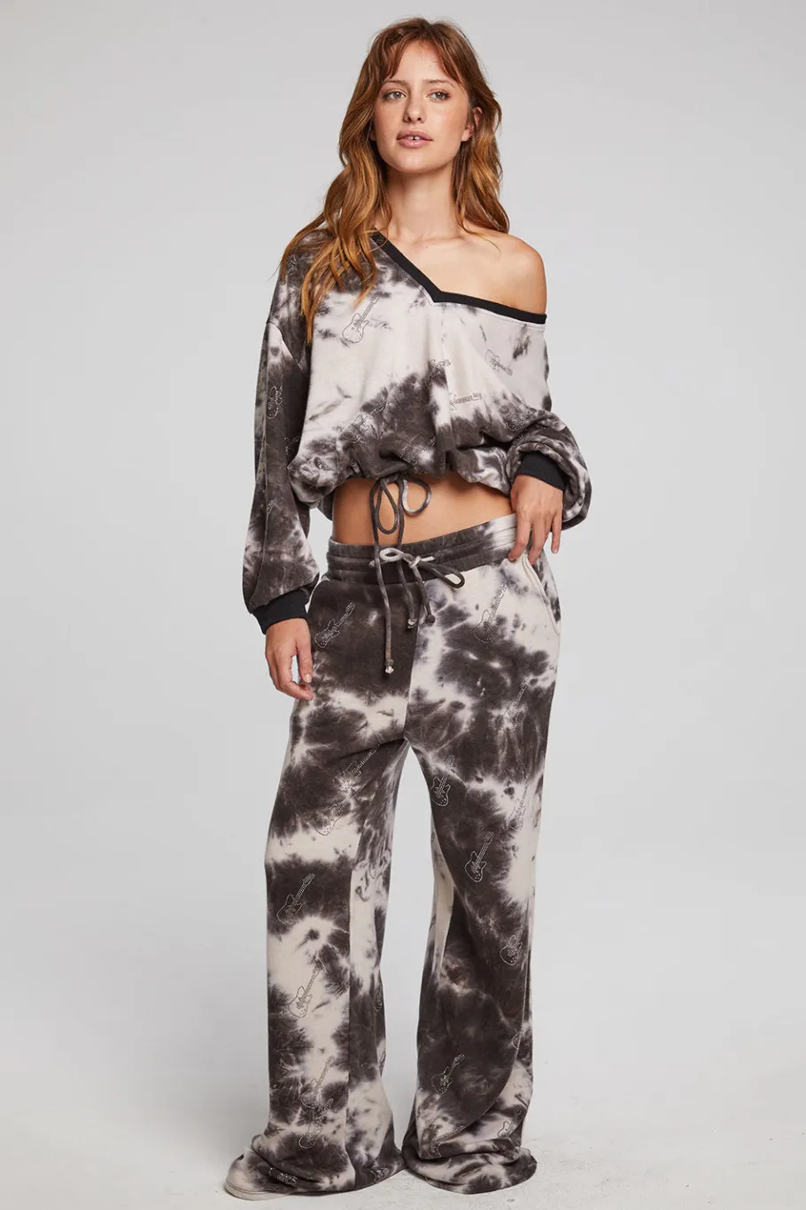 Sale Chaser Brand Diamond Rock Cropped Pullover