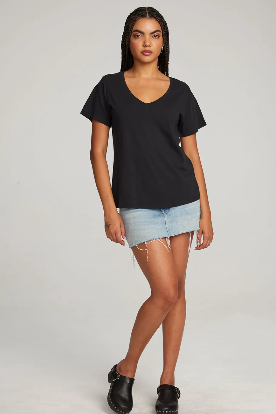Cheap Chaser Brand Everyday Essential Black V-neck Tee