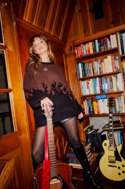 Outlet Chaser Brand Foxy Sweater Flames Golden Pullover