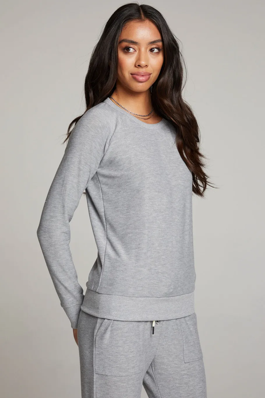 Flash Sale Chaser Brand Heather Grey Long Sleeve Raglan Pullover