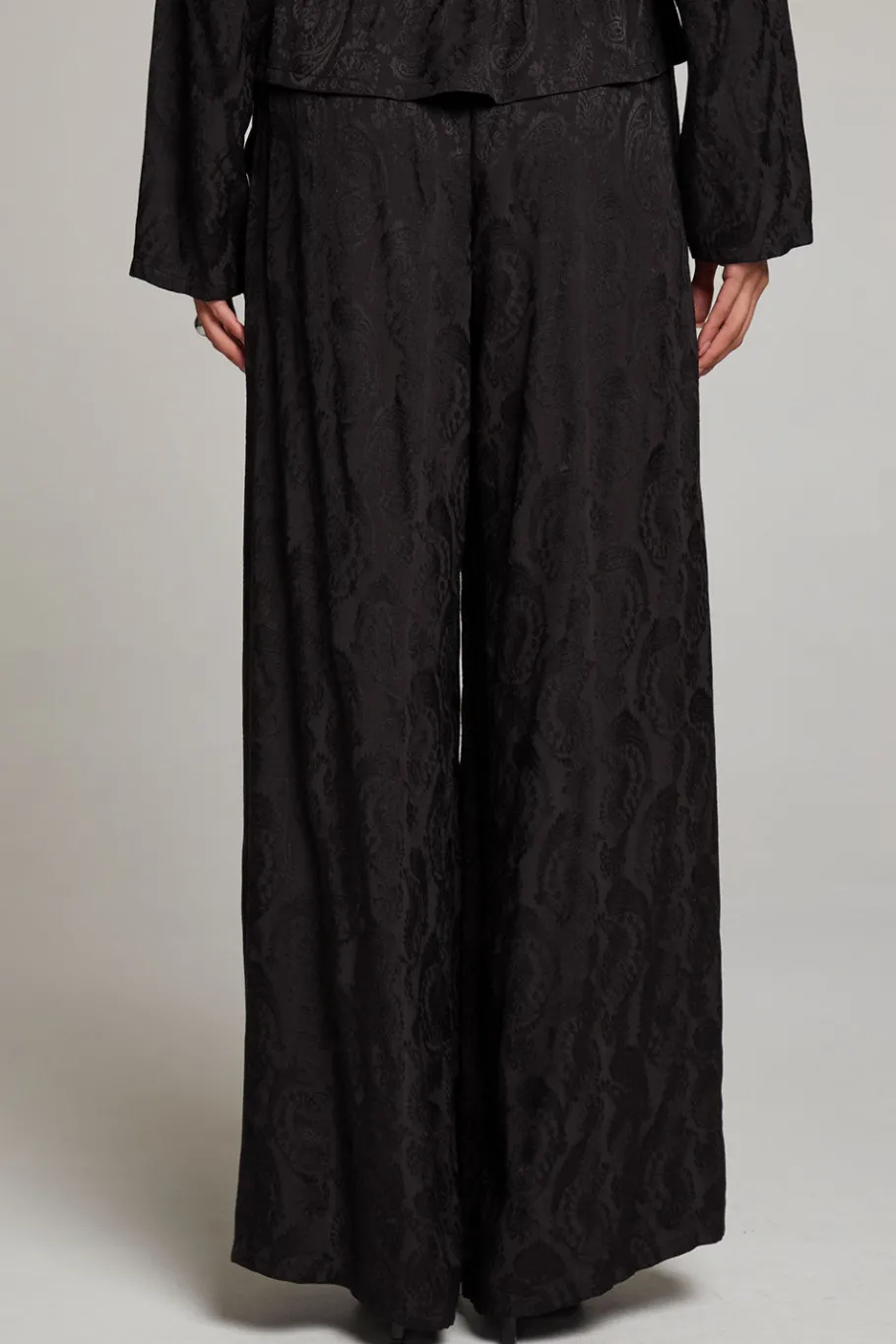 Online Chaser Brand Journey Licorice Pant
