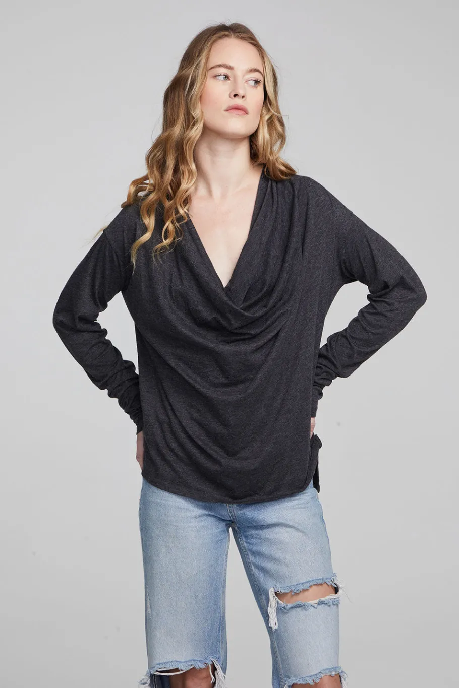 Outlet Chaser Brand Mela Shadow Black Long Sleeve