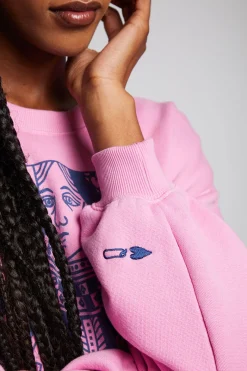 Outlet Chaser Brand Queen Of Hearts Pullover