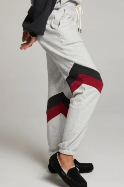 Outlet Chaser Brand Skull Fire Color Block Joggers