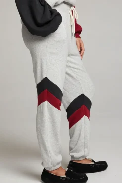 Outlet Chaser Brand Skull Fire Color Block Joggers