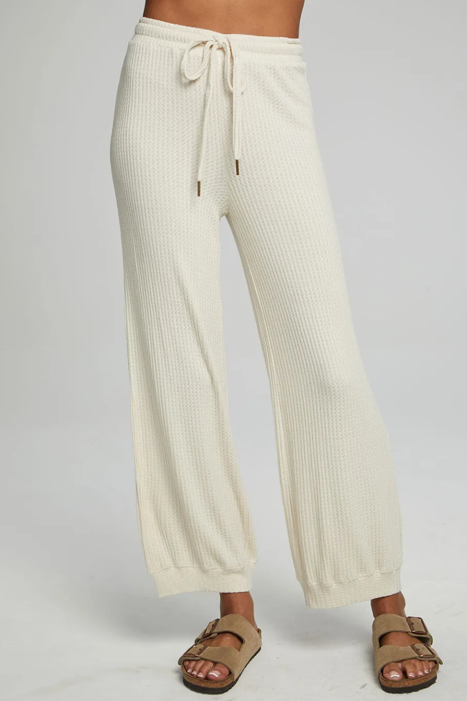 Outlet Chaser Brand Weekend Joggers - Macaroon